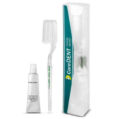 set-igiene-orale-astuccio-plastica-personalizzabile