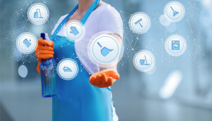 DETERGENTI PROFESSIONALI PER PULIRE A FONDO PRIMA DI IGIENIZZARE