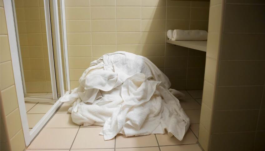 montagna asciugamani sporchi