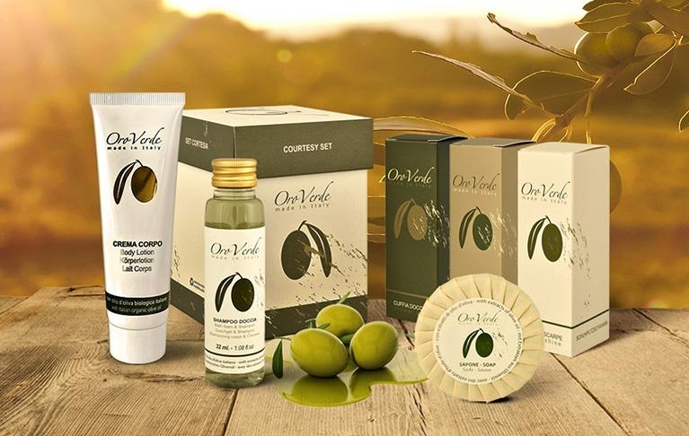 Linea cortesia OroVerde a base di olio d'oliva bio per hotel e agriturismi